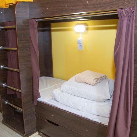 Sun City Hostel 4 Киев Экстерьер фото